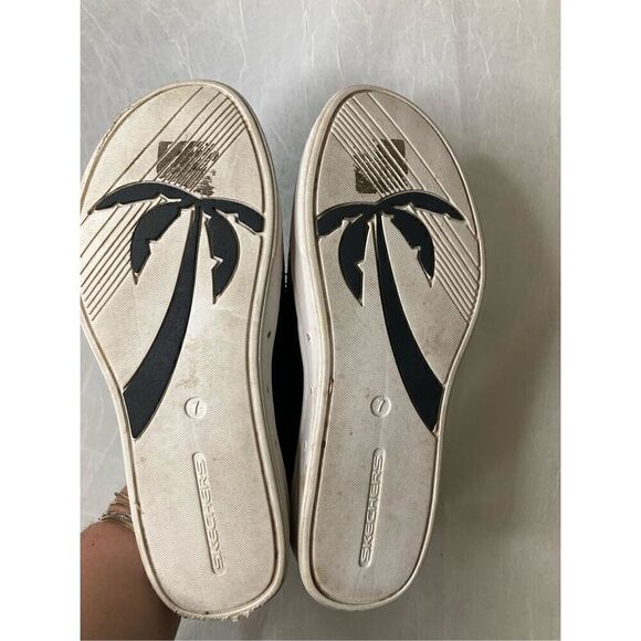 Sketchers Foamies Womens 7 Slip On Sneaker Loafer Black White - Picture 4 of 5